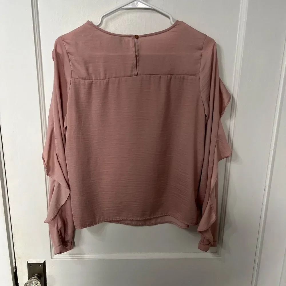 Rose colored blouse - Picture 2 of 4